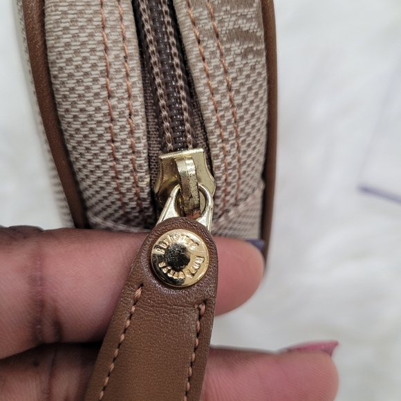 🔹️BURBERRY🔹️  VINTAGE COSMETIC PURSE POUCH IN EUC ✨️🍍 - Picture 9 of 11